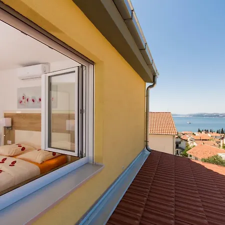 Tomislav Guest house *