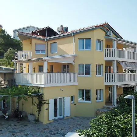 Tomislav Guest house Okrug Gornji