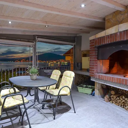 Tomislav Guest house *