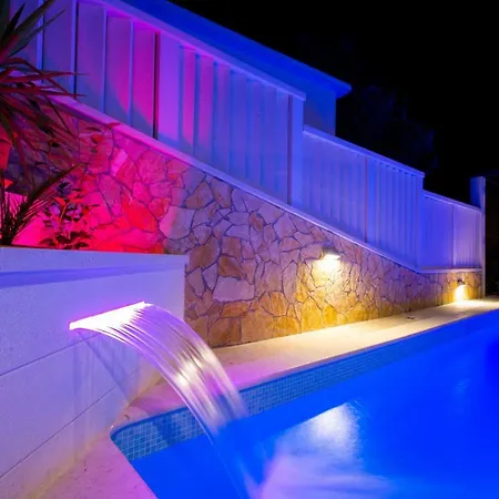 Tomislav Affittacamere 3*