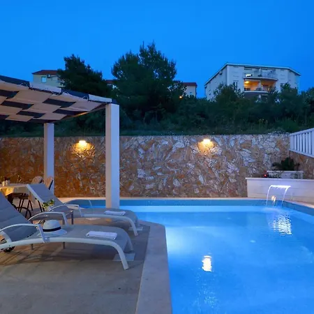 Tomislav Affittacamere Okrug Gornji