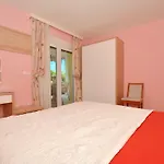 Tomislav בית הארחה 3*