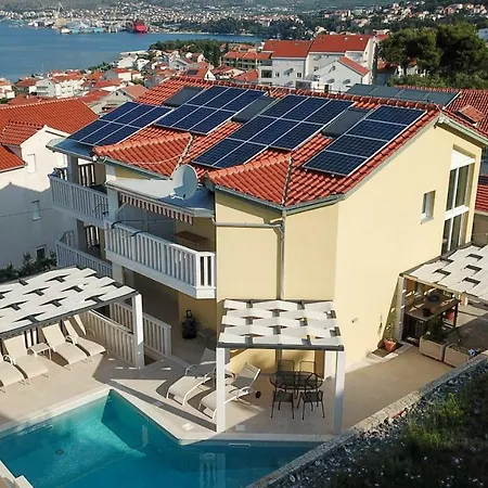Tomislav Maison d'hôtes Okrug Gornji
